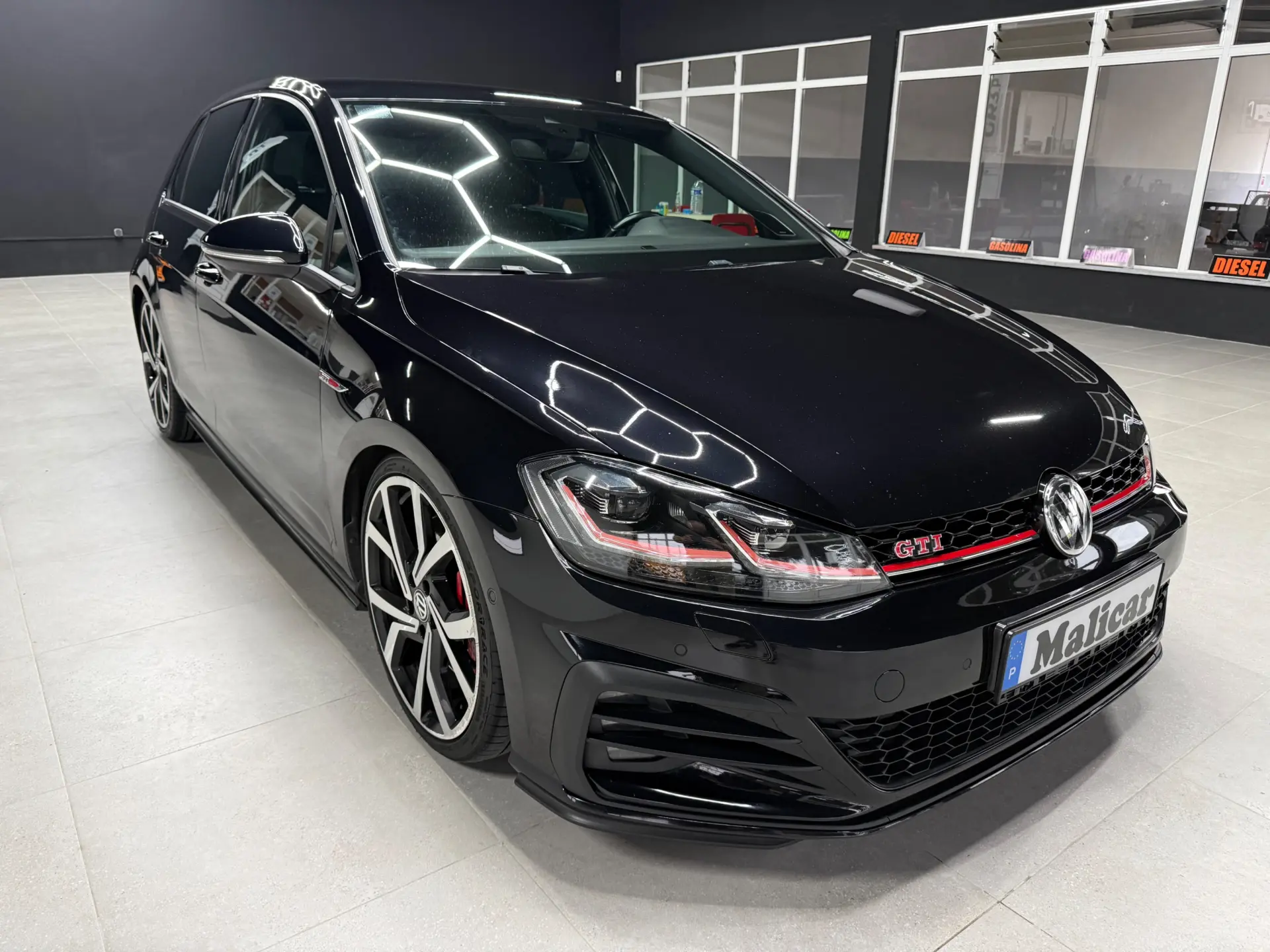 Volkswagen Golf 2.0 TSI GTI DSG Performance 1