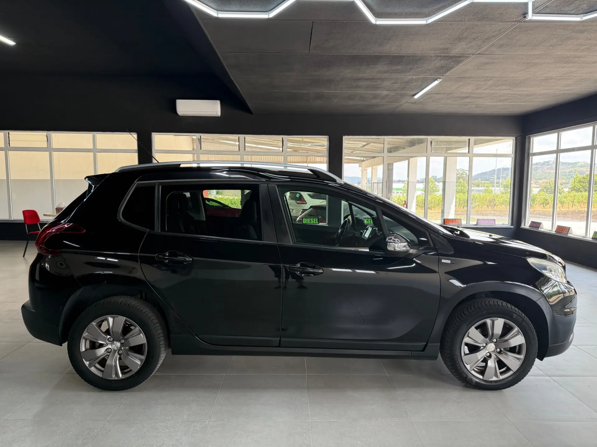 Peugeot 2008 1.6 BlueHDi Style 2