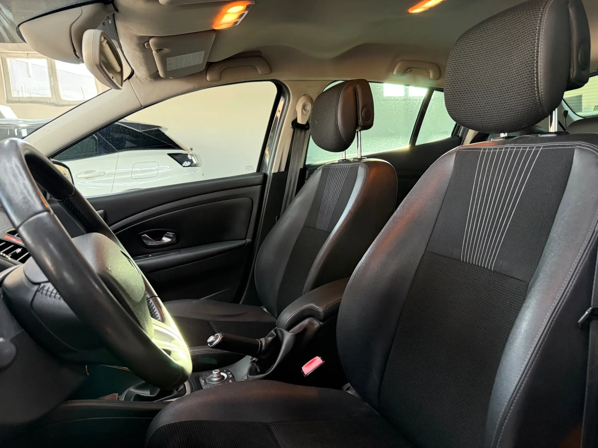 Renault Mégane 1.5 dCi Luxe SS 9