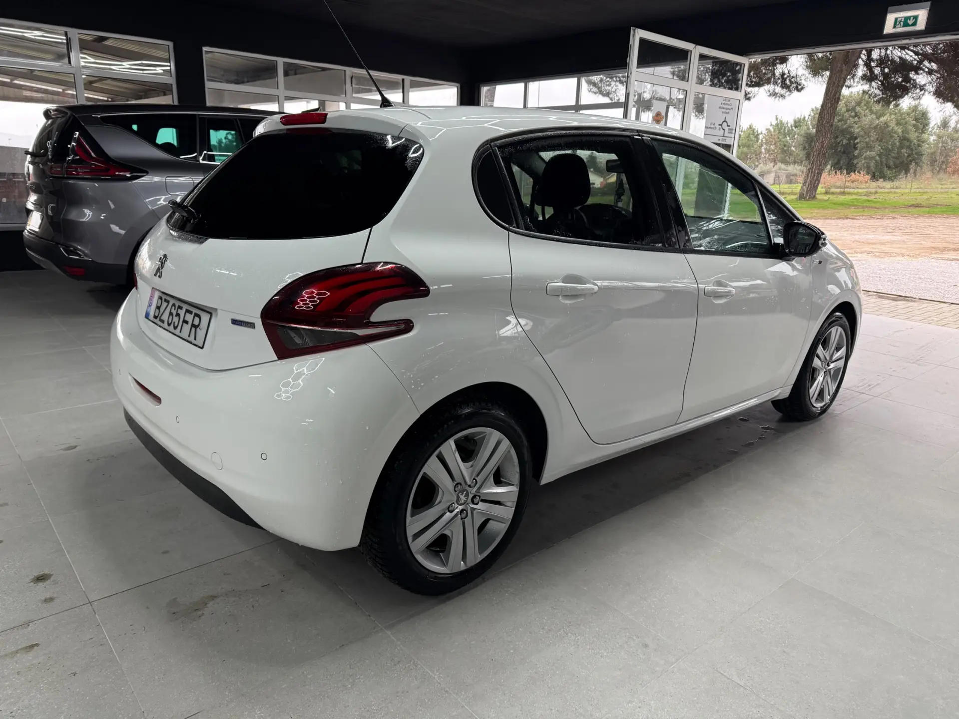 Peugeot 208 1.2 PureTech Style 3