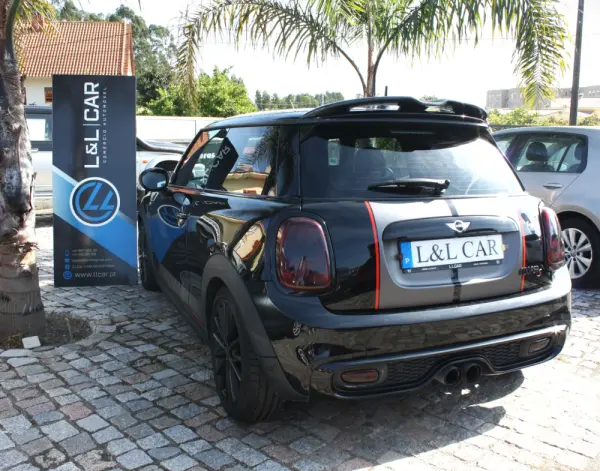 MINI 3 Portas Cooper S 9