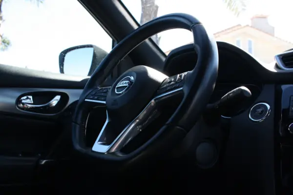Nissan Qashqai 1.6 dCi Tekna Premium Pele S P.Preta Xtronic 22