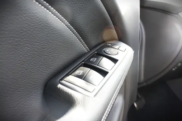 Mercedes-Benz B 180 CDI (BlueEFFICIENCY) 7G-DCT 10