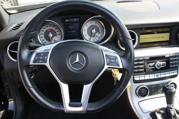 Mercedes-Benz SLK 200 (BlueEFFICIENCY) 7G-TRONIC 20