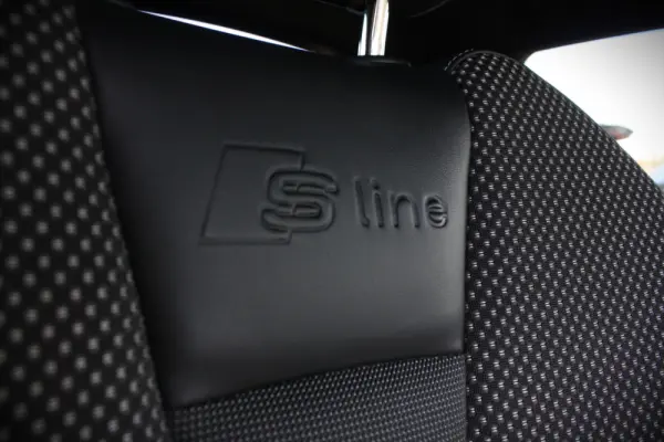 Audi A3 Sportback 2.0 TDI S-line S tronic 12