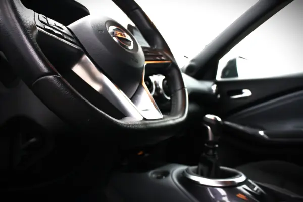 Nissan Juke 1.0 DIG-T N-Connecta NAV. 10