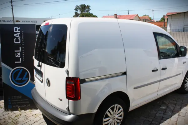 Volkswagen Caddy 2.0 TDi BM Comfortline 5