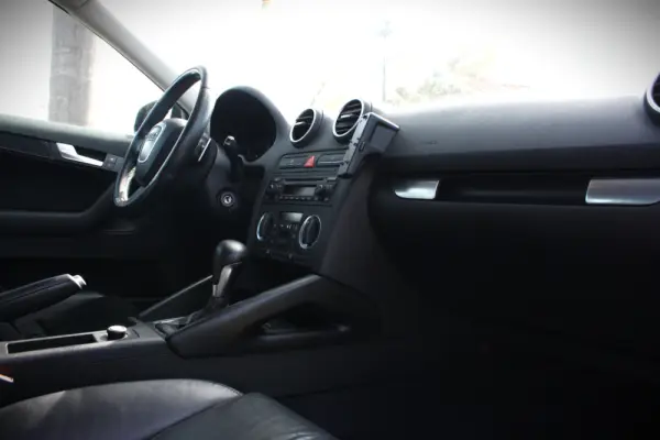 Audi A3 Sportback 2.0 TDi Attraction S tronic 11