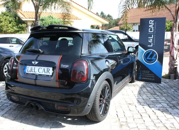 MINI 3 Portas Cooper S 7