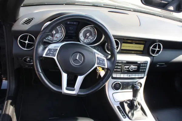 Mercedes-Benz SLK 200 (BlueEFFICIENCY) 7G-TRONIC 19