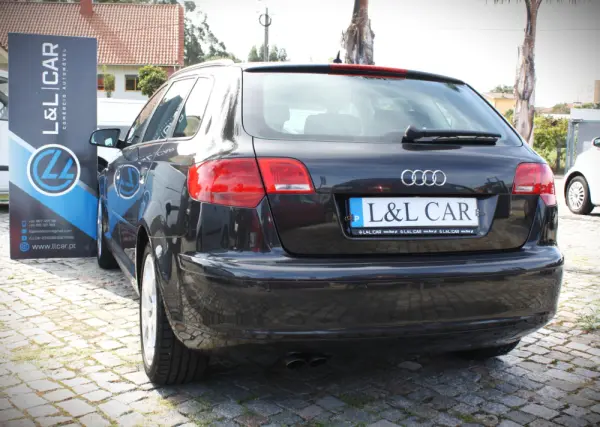 Audi A3 Sportback 2.0 TDi Attraction S tronic 2