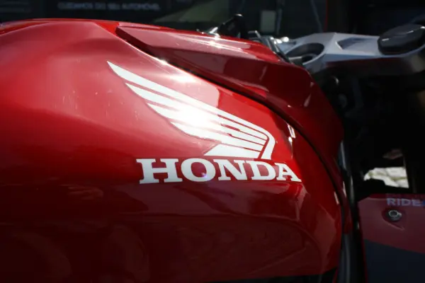 Honda CBR CBR650R 17