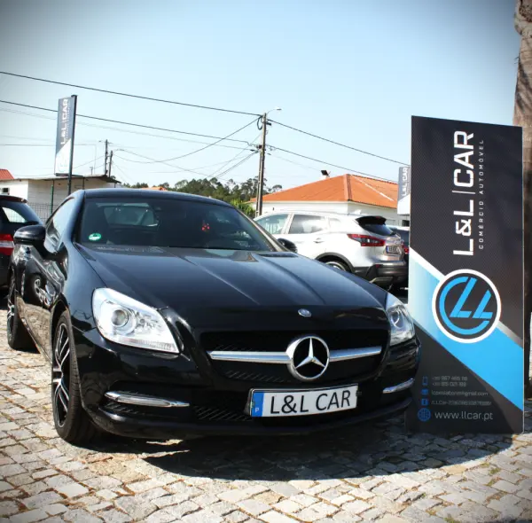 Mercedes-Benz SLK 200 (BlueEFFICIENCY) 7G-TRONIC 8