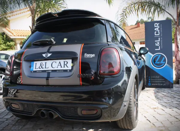 MINI 3 Portas Cooper S 8
