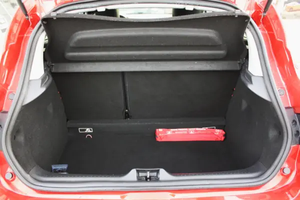 Renault Clio 1.2 TCe GT Line EDC 26