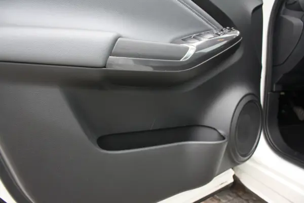 Nissan Juke 1.0 DIG-T N-Connecta NAV. 8
