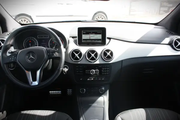 Mercedes-Benz B 180 CDI (BlueEFFICIENCY) 7G-DCT 15