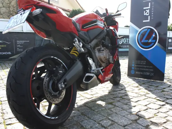 Honda CBR CBR650R 10