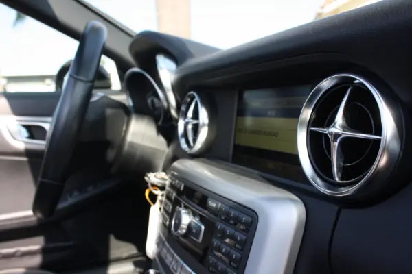 Mercedes-Benz SLK 200 (BlueEFFICIENCY) 7G-TRONIC 28