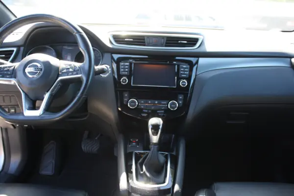 Nissan Qashqai 1.6 dCi Tekna Premium Pele S P.Preta Xtronic 14