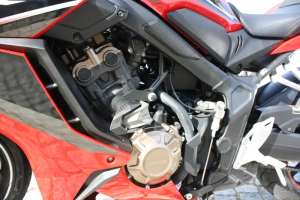 Honda CBR CBR650R 7