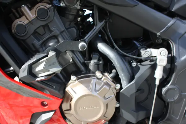 Honda CBR CBR650R 13