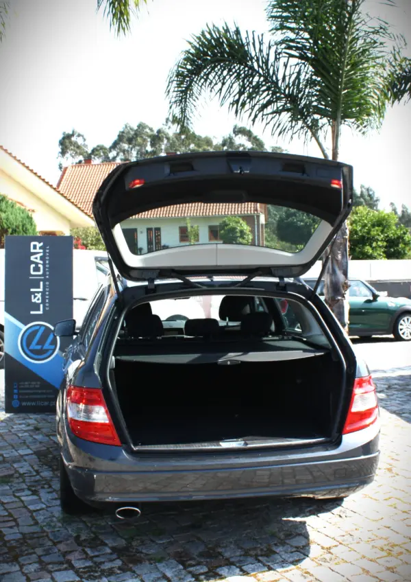 Mercedes-Benz C 220 CDi Classic BlueEfficiency 8
