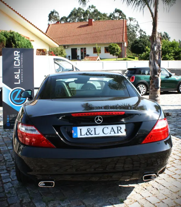 Mercedes-Benz SLK 200 (BlueEFFICIENCY) 7G-TRONIC 10