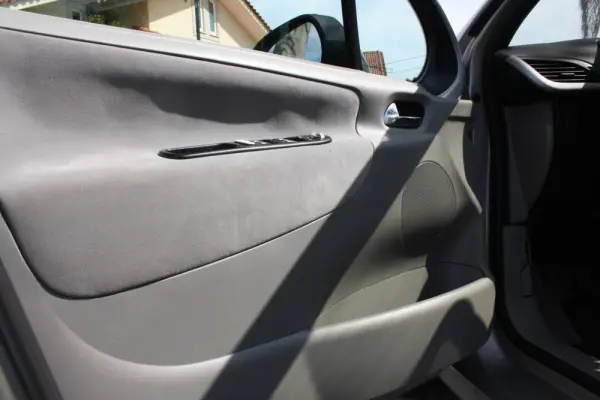 Peugeot 207 1.4 16V Trendy 9