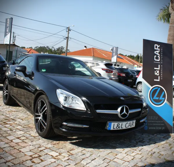 Mercedes-Benz SLK 200 (BlueEFFICIENCY) 7G-TRONIC 9