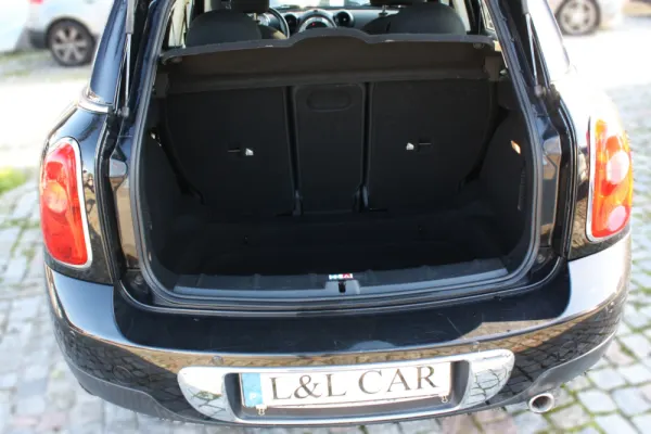 MINI Countryman Cooper 8