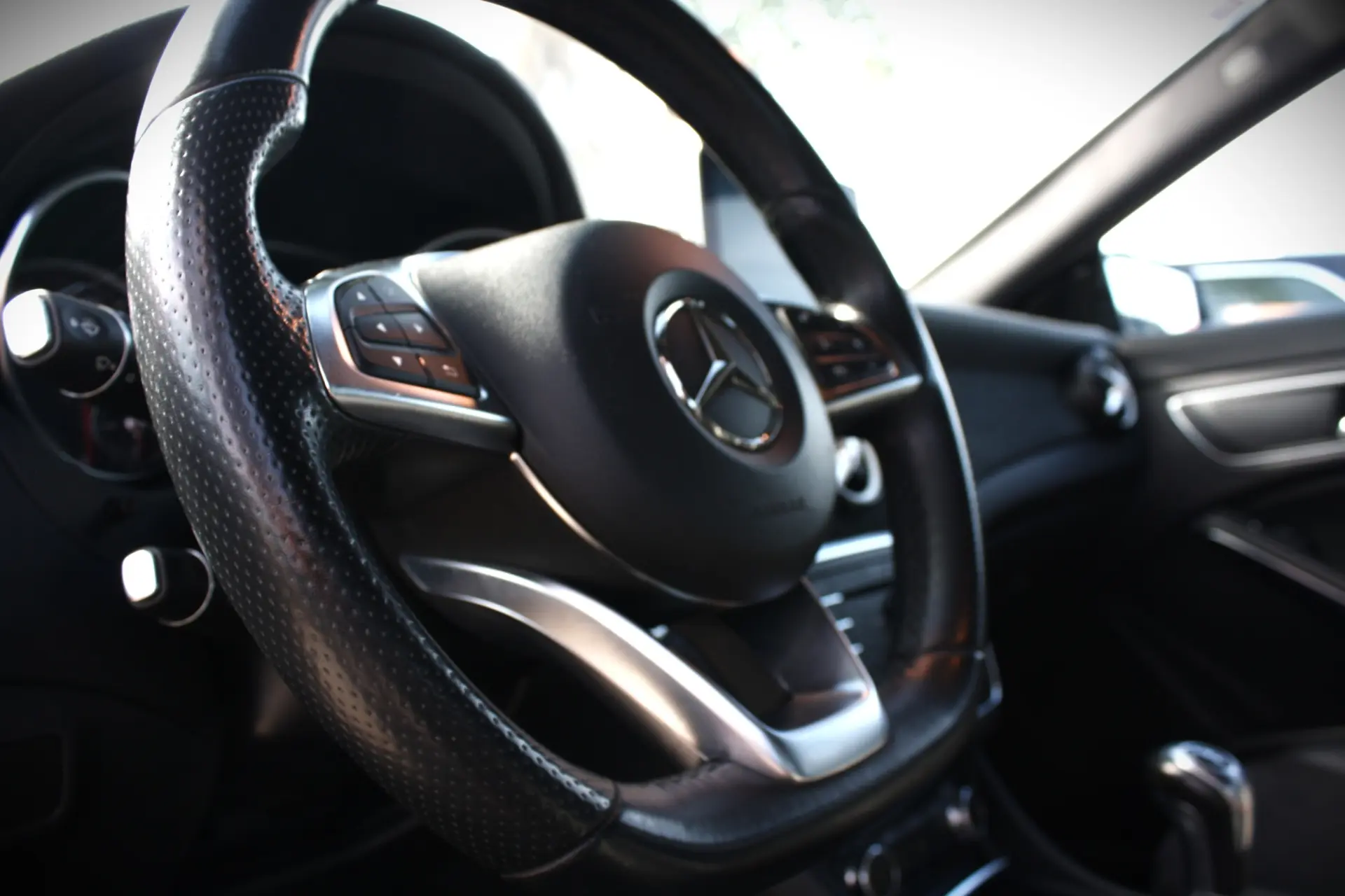 Mercedes-Benz CLA 180 d Progressive 11