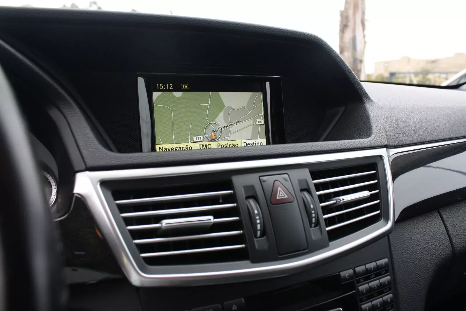 Mercedes-Benz E 200 11