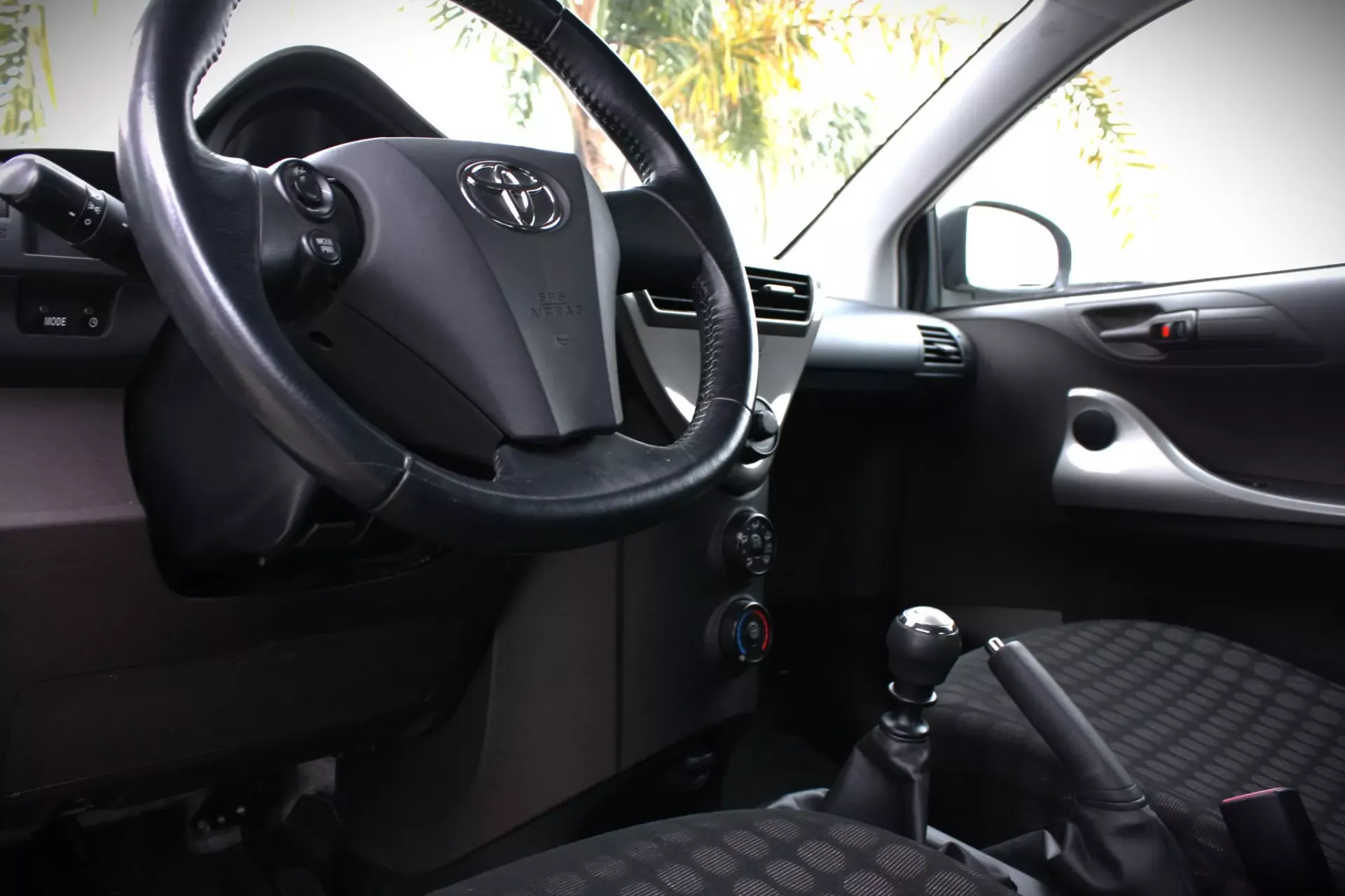 Toyota iQ 8