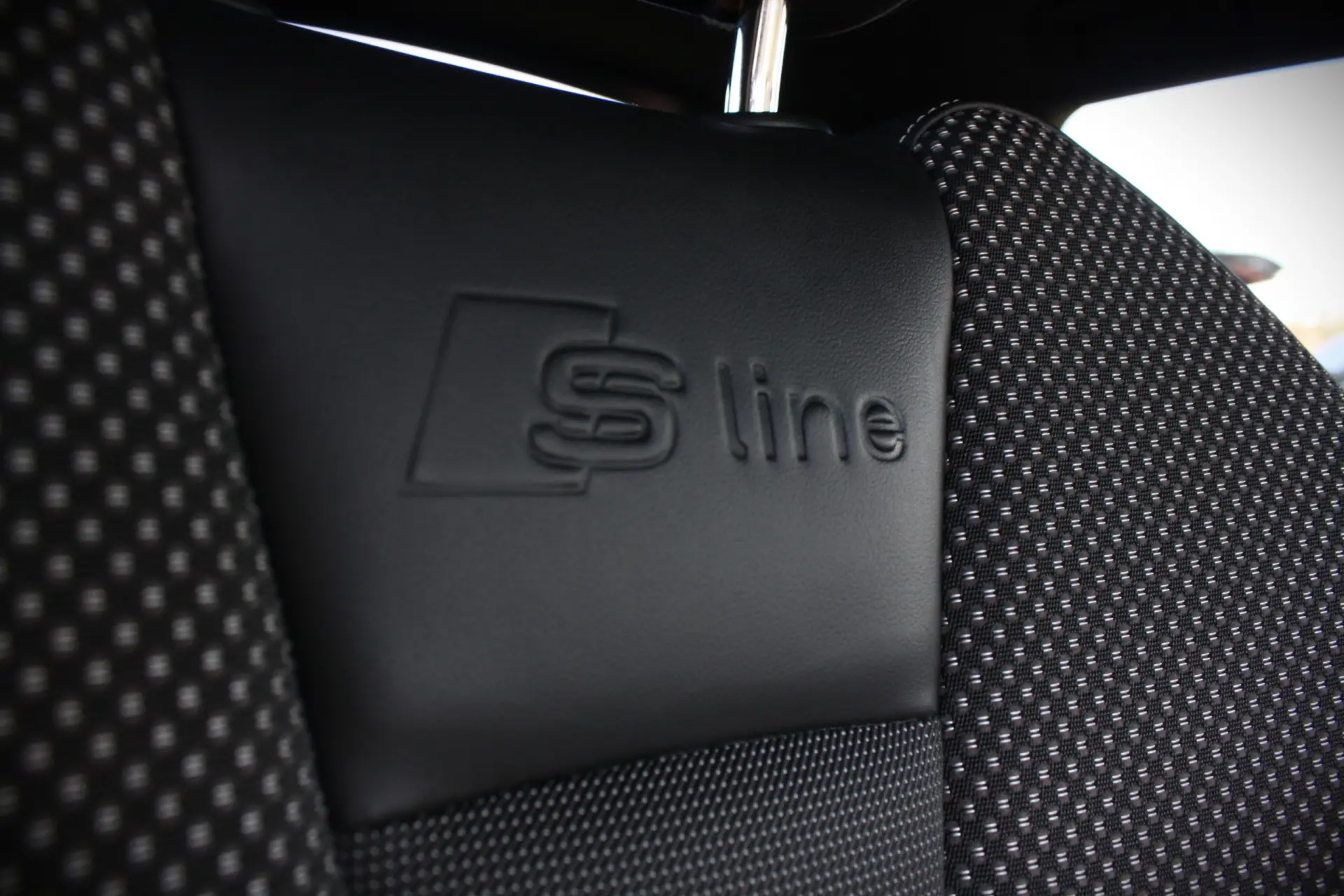 Audi A3 Sportback 2.0 TDI S-line S tronic 12