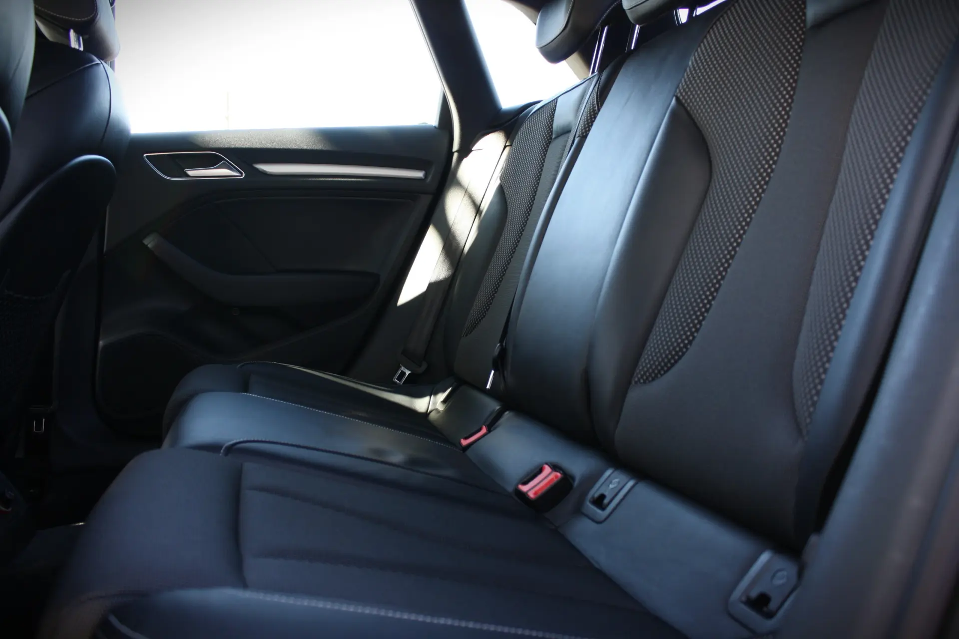 Audi A3 Sportback 2.0 TDI S-line S tronic 15