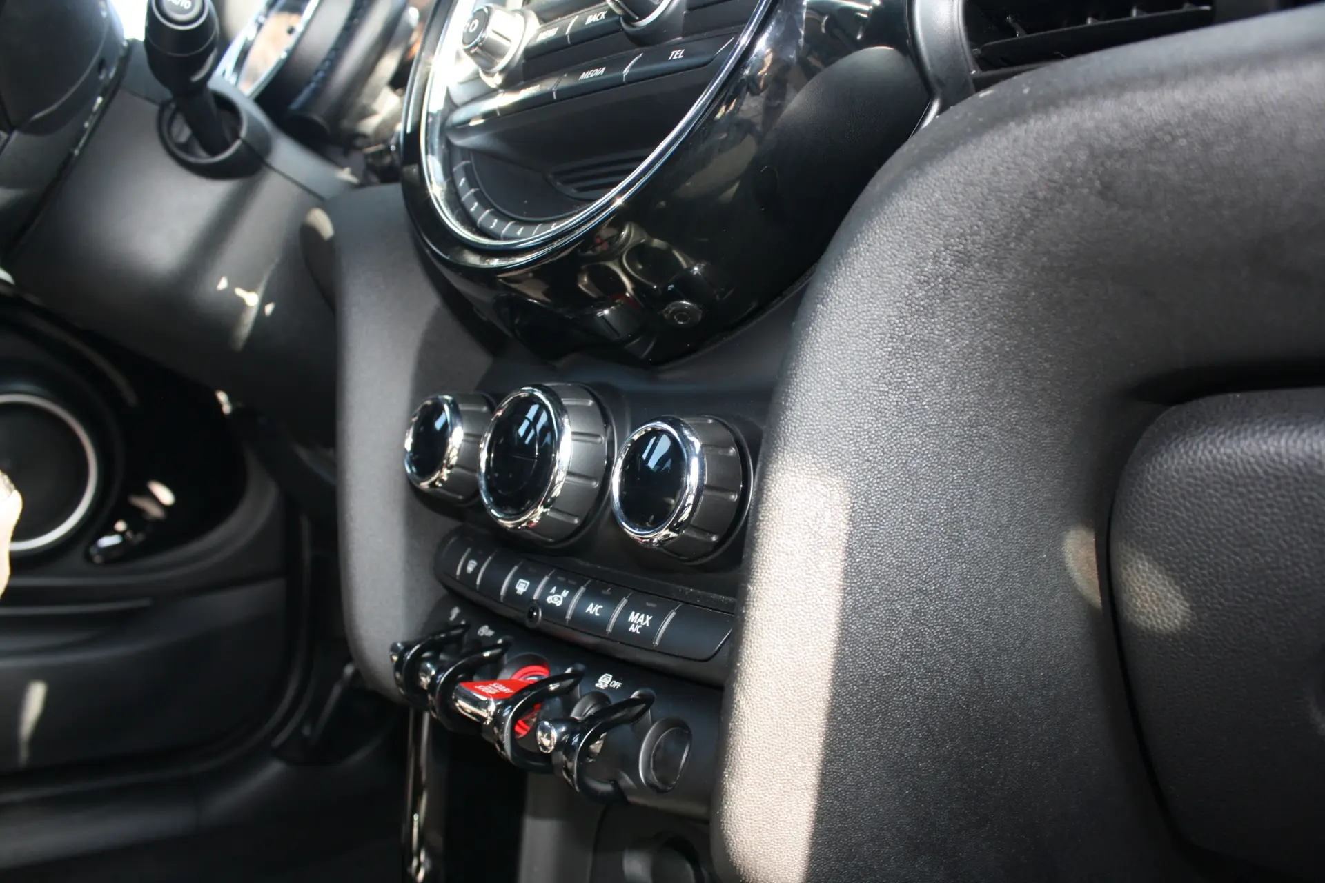 MINI 3 Portas Cooper S 17
