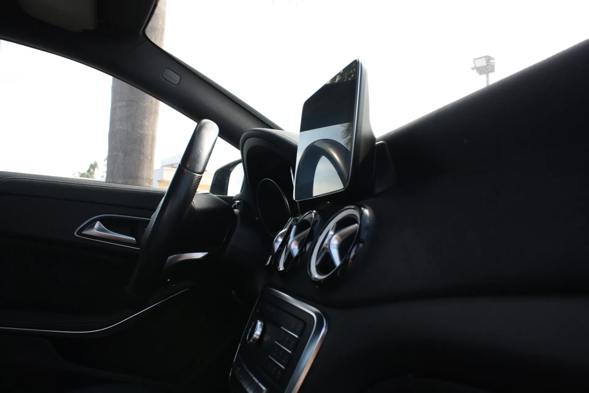 Mercedes-Benz CLA 180 d Progressive 13
