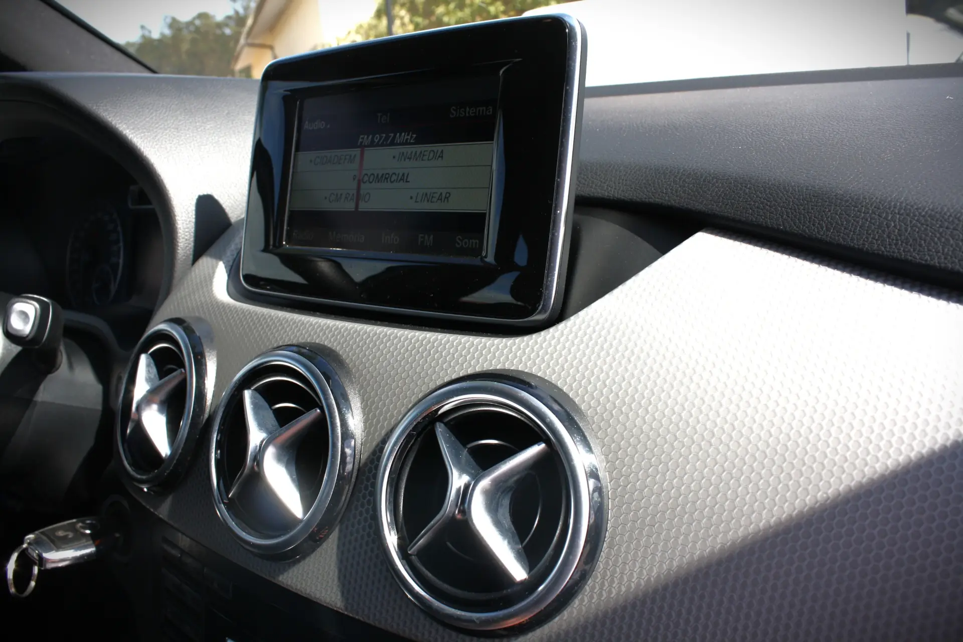 Mercedes-Benz B 180 CDI (BlueEFFICIENCY) 7G-DCT 27