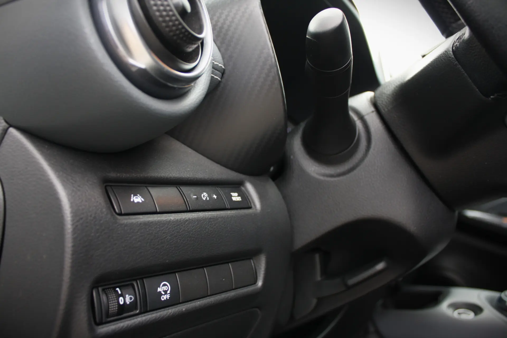 Nissan Juke 1.0 DIG-T N-Connecta NAV. 9