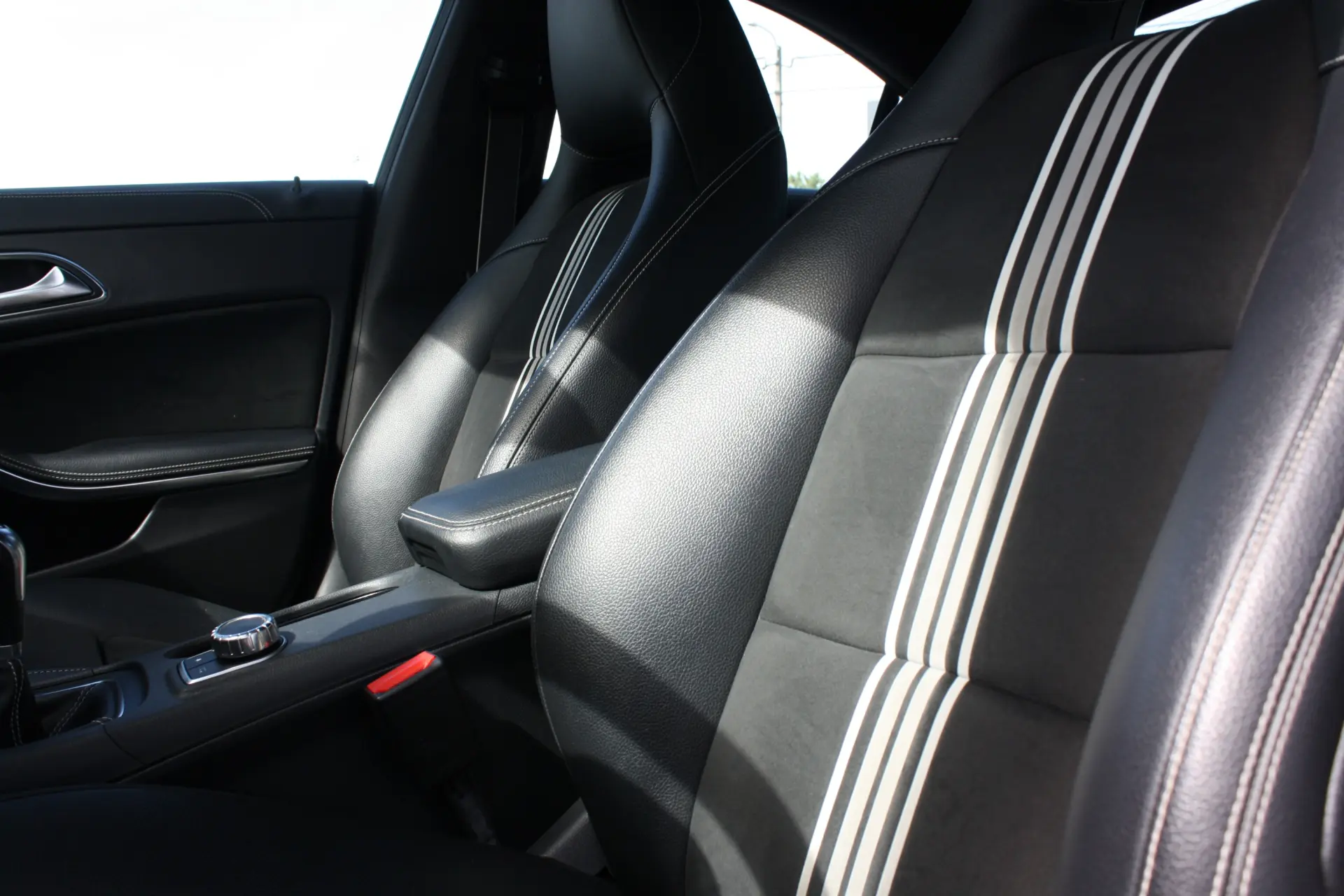Mercedes-Benz CLA 180 d Progressive 10