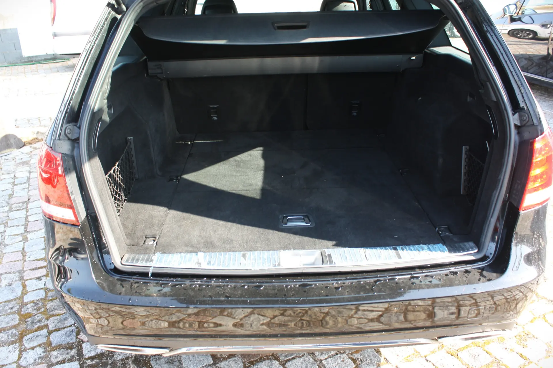 Mercedes-Benz E 200 CDi Elegance BE Auto.139g 6