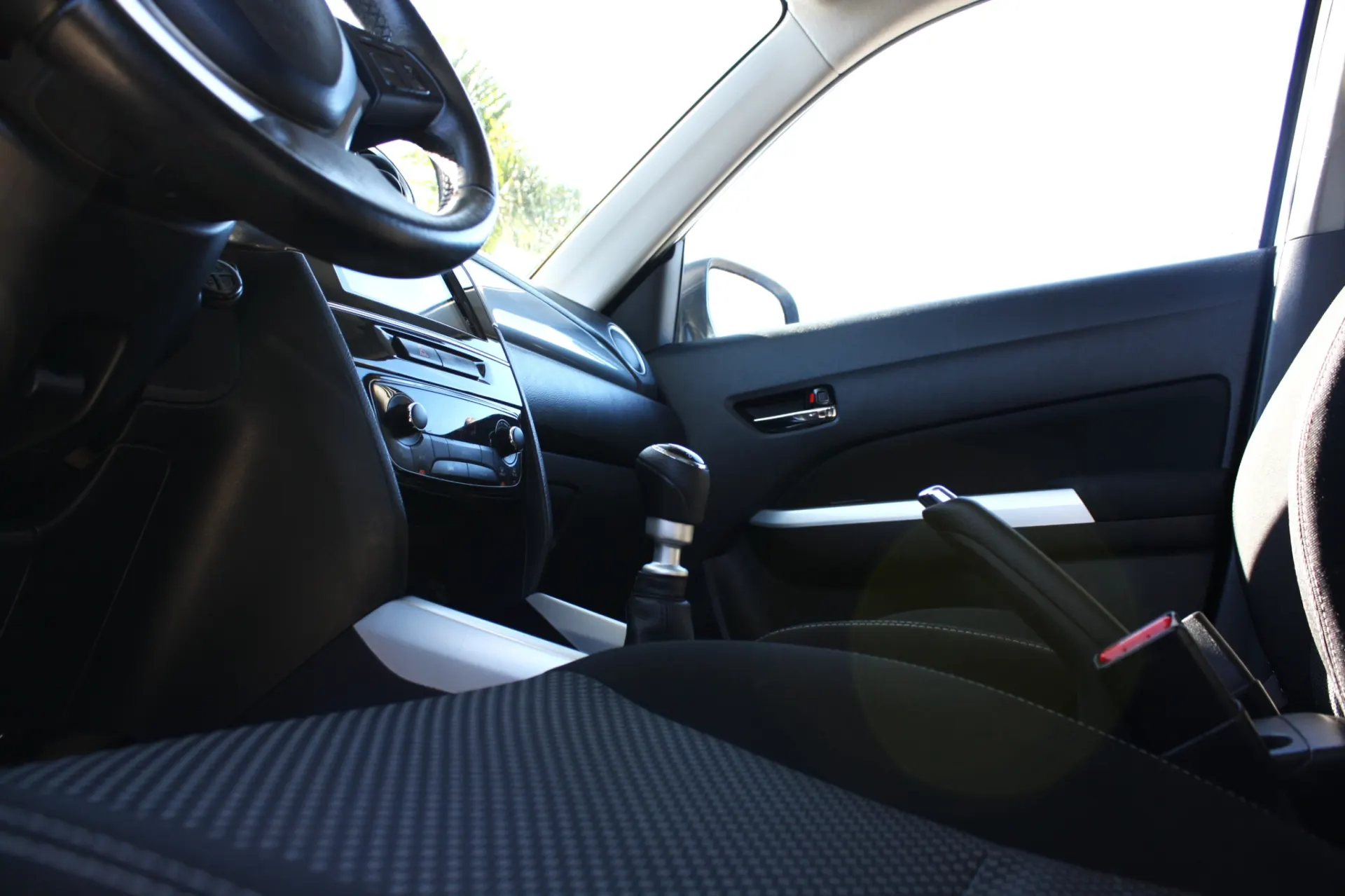 Suzuki Vitara 1.6 DDiS Special Edition 4WD 26