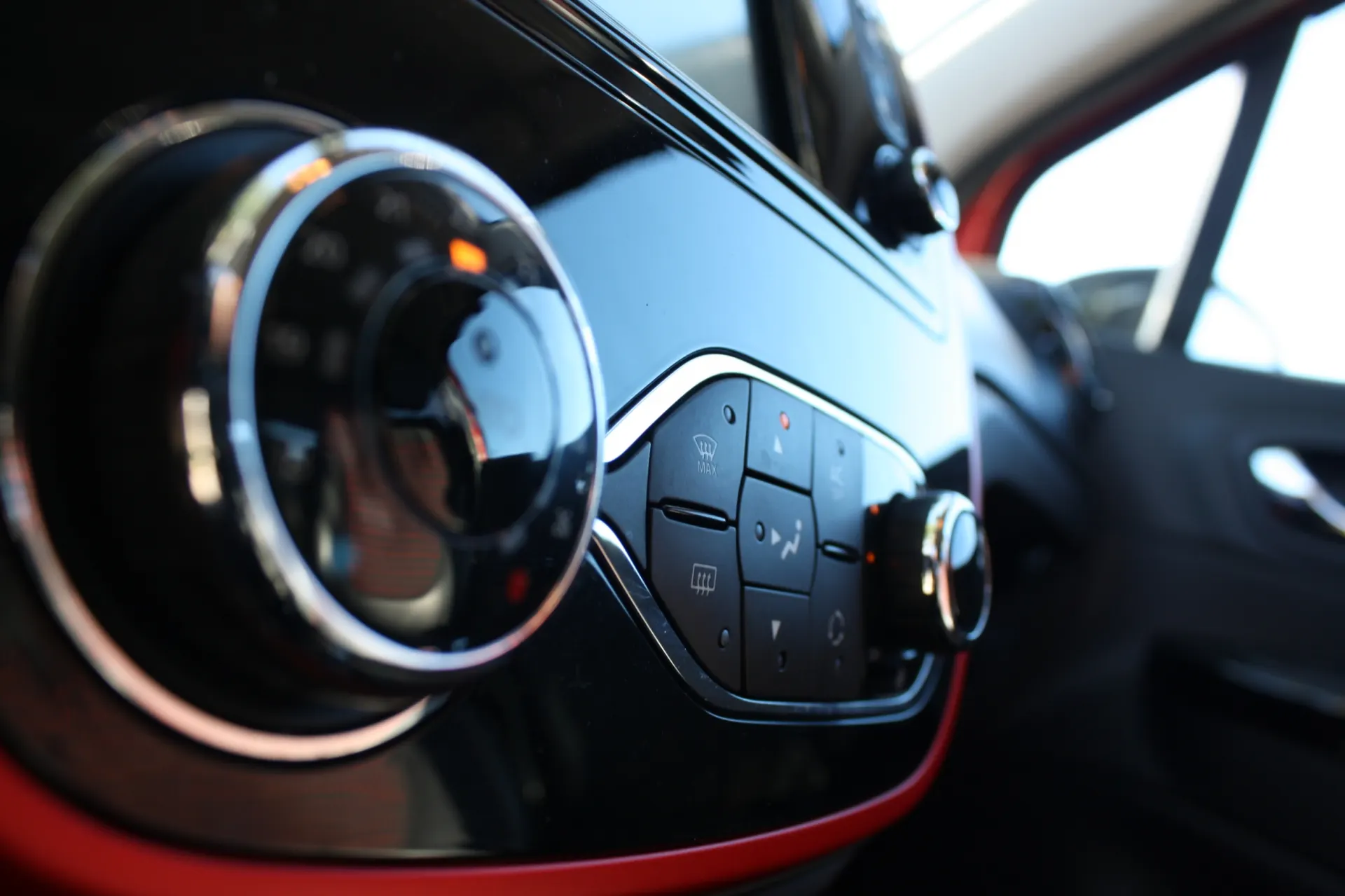 Renault Captur 1.5 dCi Helly Hansen EDC 29