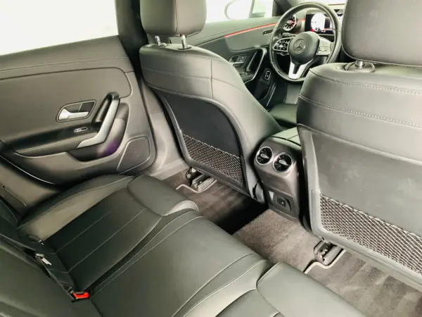 Mercedes-Benz CLA 180 d Progressive 46