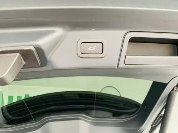 Land Rover Range Rover Velar 2.0 P400e AWD S 40