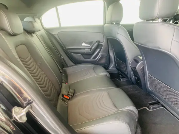 Mercedes-Benz CLA 250 e Progressive 37