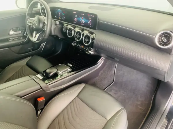 Mercedes-Benz CLA 250 e Progressive 40