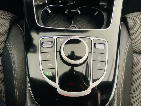 Mercedes-Benz E 220 d Avantgarde 24