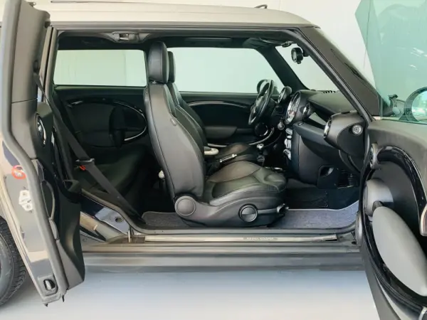 MINI Clubman Cooper D 28